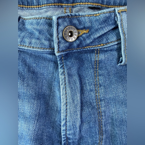 Guess Men's Straight Blue Jeans - Picture 5 of 11